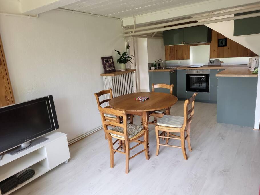 Bel Appartement Rez-De-Jardin Saint-Genest-Malifaux ภายนอก รูปภาพ